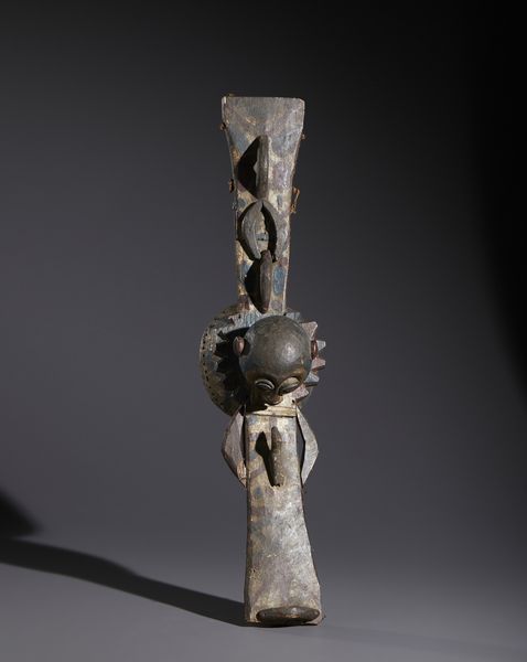 Ijio - Nigeria : Nello stile di Maschera-copricapo ''Spirito delle Acque'' in legno, metallo, fibre e pigmenti  - Asta Asta 444 | AFRICA, OCEANIA E AMERICHE - ARTIGIANATO AFRICANO: VARI COMMITTENTI E SELEZIONE DALLA COLLEZIONE BARTOLOMUCCI Online - Associazione Nazionale - Case d'Asta italiane