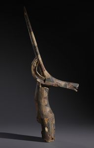 Kurumba - Burkina Faso : Nello stile di Maschera zoomorfa in legno, pigmenti e conchiglie  - Asta Asta 444 | AFRICA, OCEANIA E AMERICHE - ARTIGIANATO AFRICANO: VARI COMMITTENTI E SELEZIONE DALLA COLLEZIONE BARTOLOMUCCI Online - Associazione Nazionale - Case d'Asta italiane