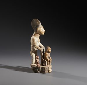Yoruba -Nigeria : Nello stile di Gruppo scultoreo con figure antropomorfe  in legno, caolino e pigmenti  - Asta Asta 444 | AFRICA, OCEANIA E AMERICHE - ARTIGIANATO AFRICANO: VARI COMMITTENTI E SELEZIONE DALLA COLLEZIONE BARTOLOMUCCI Online - Associazione Nazionale - Case d'Asta italiane