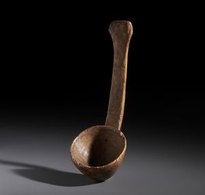 Tuareg - Sahara - Nello stile di Cucchiaio in legno duro a patina naturale con motivi geometrici incisi