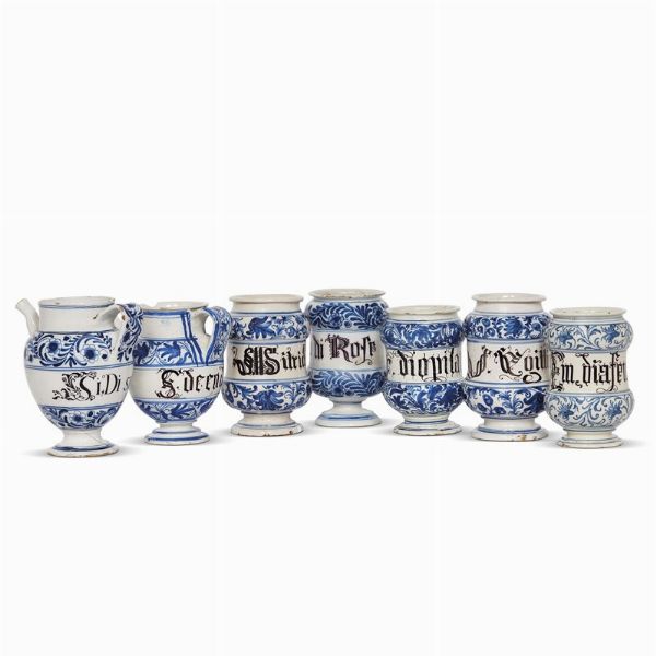 ASSORTIMENTO DI VASI DA FARMACIA, BASSANO, PRIMA MET SECOLO XVIII  - Asta UNA COLLEZIONE DI VASI DA FARMACIA IN MAIOLICA - Associazione Nazionale - Case d'Asta italiane