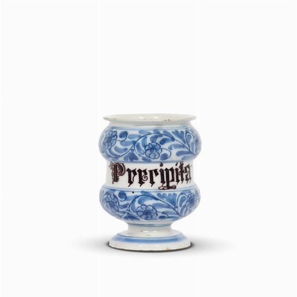 PICCOLO ALBARELLO, BASSANO, PRIMA MET&Agrave; SECOLO XVIII  - Asta UNA COLLEZIONE DI VASI DA FARMACIA IN MAIOLICA - Associazione Nazionale - Case d'Asta italiane