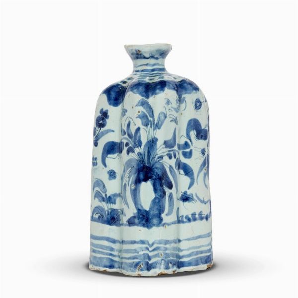 BOTTIGLIA, LIGURIA, SECONDA MET� SECOLO XVII  - Asta UNA COLLEZIONE DI VASI DA FARMACIA IN MAIOLICA - Associazione Nazionale - Case d'Asta italiane