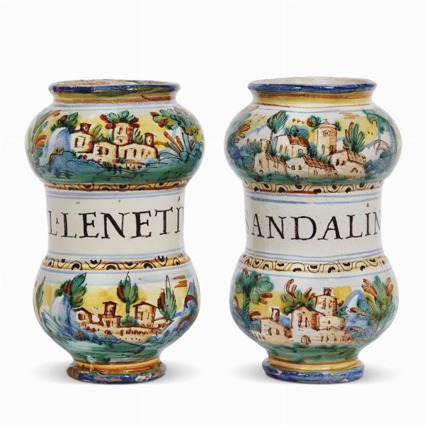 COPPIA DI ALBARELLI, ROMA, PRIMA MET&Agrave; SECOLO XVIII  - Asta UNA COLLEZIONE DI VASI DA FARMACIA IN MAIOLICA - Associazione Nazionale - Case d'Asta italiane