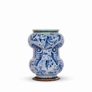 ALBARELLO, ROMA, INIZI SECOLO XVII  - Asta UNA COLLEZIONE DI VASI DA FARMACIA IN MAIOLICA - Associazione Nazionale - Case d'Asta italiane