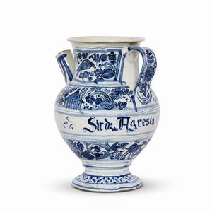 VERSATOIO, SAVONA O ALBISOLA, SECONDA MET&Agrave; SECOLO XVII  - Asta UNA COLLEZIONE DI VASI DA FARMACIA IN MAIOLICA - Associazione Nazionale - Case d'Asta italiane