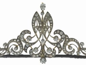 Tiara con diamanti di vecchio taglio  - Asta Vintage Jewellery - Associazione Nazionale - Case d'Asta italiane