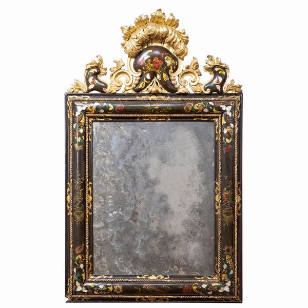 Specchiera in legno laccato e parzialmente dorato  - Asta Arredi, Sculture, Dipinti Antichi e del XIX Secolo - Associazione Nazionale - Case d'Asta italiane