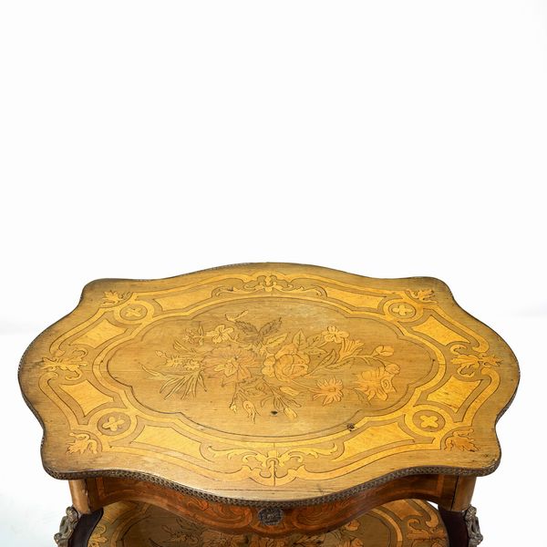 Coppia di tavolini in stile Napolene III  - Asta Arredi, Sculture, Dipinti Antichi e del XIX Secolo - Associazione Nazionale - Case d'Asta italiane