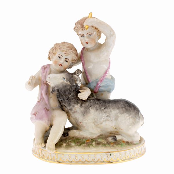 Due gruppi in porcellana policroma  - Asta Arredi, Sculture, Dipinti Antichi e del XIX Secolo - Associazione Nazionale - Case d'Asta italiane