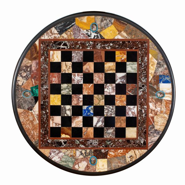 Piano circolare in marmi policromi  - Asta Arredi, Sculture, Dipinti Antichi e del XIX Secolo - Associazione Nazionale - Case d'Asta italiane