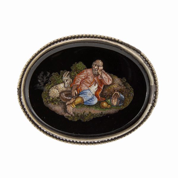 Spilla in micromosaico e metallo argentato  - Asta Arredi, Sculture, Dipinti Antichi e del XIX Secolo - Associazione Nazionale - Case d'Asta italiane