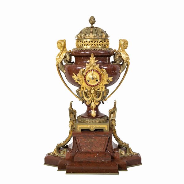 Grande orologio da tavolo in marmo e bronzo  - Asta Arredi, Sculture, Dipinti Antichi e del XIX Secolo - Associazione Nazionale - Case d'Asta italiane