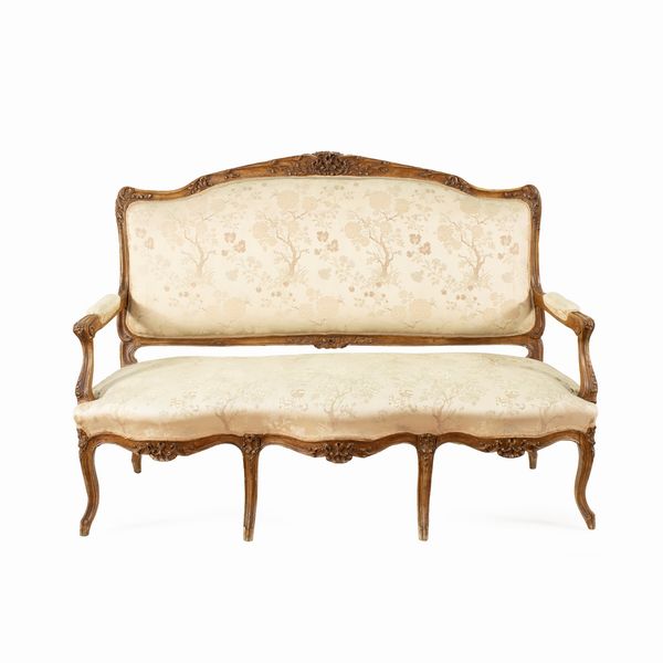 Salotto in legno e tessuto  - Asta Arredi, Sculture, Dipinti Antichi e del XIX Secolo - Associazione Nazionale - Case d'Asta italiane