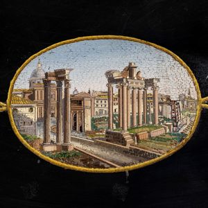 Piano in nero del Belgio con micromosaici  - Asta Arredi, Sculture, Dipinti Antichi e del XIX Secolo - Associazione Nazionale - Case d'Asta italiane