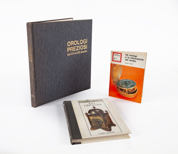 Lotto di 3 libri sugli orologi  - Asta Orologi da Polso da Tasca e da Tavolo - Associazione Nazionale - Case d'Asta italiane
