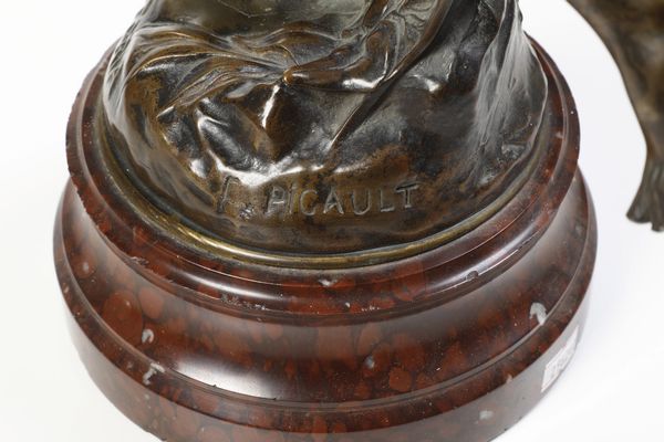 Emile Picault (Parigi 1883-1915) Victoria  - Asta Scultura XIX-XX secolo - Associazione Nazionale - Case d'Asta italiane