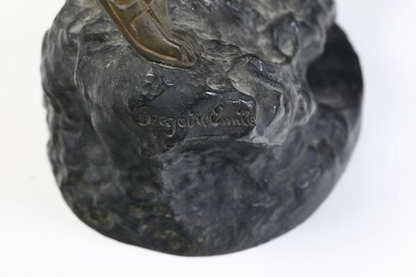 Da modello di Emile Gregoire (1871-1948) L'arcere  - Asta Scultura XIX-XX secolo - Associazione Nazionale - Case d'Asta italiane