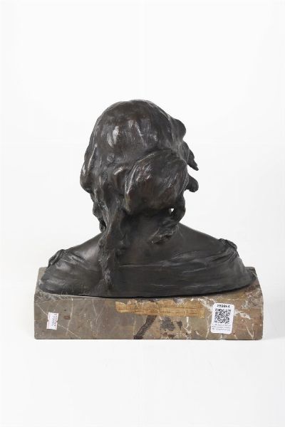 Andrea Valli (Carrara 1870-1948) Busto femminile  - Asta Scultura XIX-XX secolo - Associazione Nazionale - Case d'Asta italiane