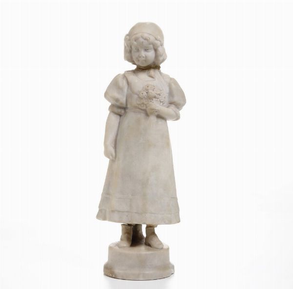 Manifattura Friedrich Goldscheider, XIX-XX secolo Bambina con mazzo di fiori  - Asta Scultura XIX-XX secolo - Associazione Nazionale - Case d'Asta italiane