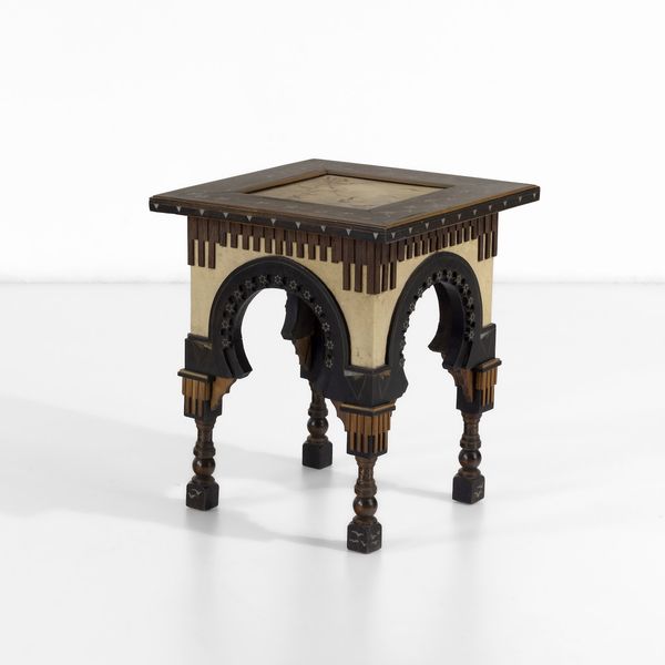 CARLO BUGATTI : Tavolo basso  - Asta Design 200 - Associazione Nazionale - Case d'Asta italiane