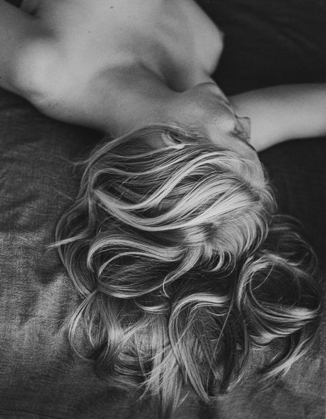 Imogen Cunningham : Phoenix Recumbent  - Asta Fotografia: Unveiled Beauty - Associazione Nazionale - Case d'Asta italiane