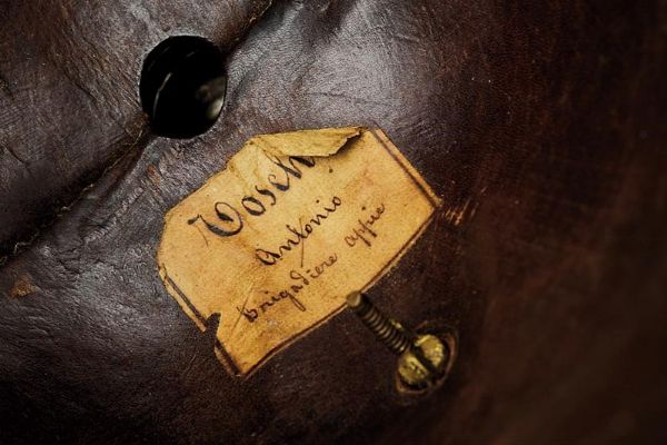 Rarissimo elmo per il corpo di guardia, epoca Carlo III  - Asta Rare Armi Antiche e Armature da Tutto il Mondo - Associazione Nazionale - Case d'Asta italiane