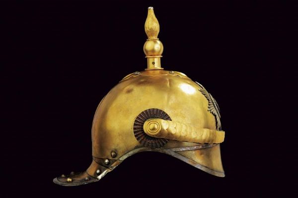 Elmo da servizio per ufficiale del reggimento Garde Du Corps, epoca Marija Fedorovna  - Asta Rare Armi Antiche e Armature da Tutto il Mondo - Associazione Nazionale - Case d'Asta italiane