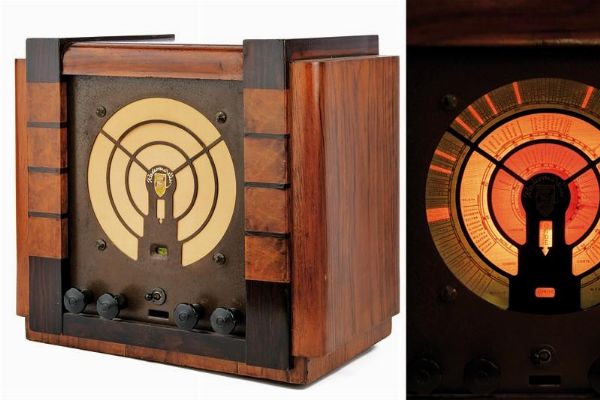 Radio Marelli modello Targelio  - Asta Rare Armi Antiche e Armature da Tutto il Mondo - Associazione Nazionale - Case d'Asta italiane