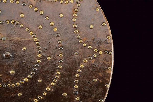 Rarissima targhetta  - Asta Rare Armi Antiche e Armature da Tutto il Mondo - Associazione Nazionale - Case d'Asta italiane