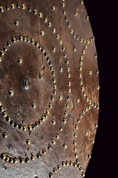 Rarissima targhetta  - Asta Rare Armi Antiche e Armature da Tutto il Mondo - Associazione Nazionale - Case d'Asta italiane