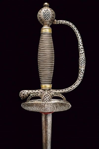 Spadino con impugnatura in argento traforato  - Asta Rare Armi Antiche e Armature da Tutto il Mondo - Associazione Nazionale - Case d'Asta italiane
