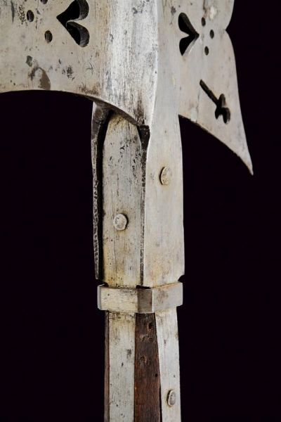 Rara alabarda traforata  - Asta Rare Armi Antiche e Armature da Tutto il Mondo - Associazione Nazionale - Case d'Asta italiane