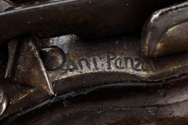 Pistola a pietra focaia alla micheletta a pietra focaia di Visconti e Penza  - Asta Rare Armi Antiche e Armature da Tutto il Mondo - Associazione Nazionale - Case d'Asta italiane