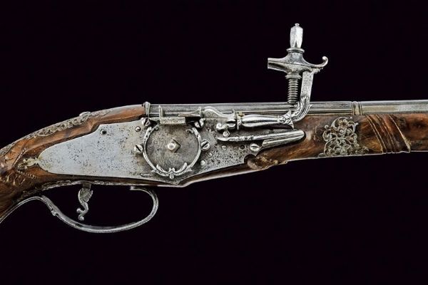 Fine pistola a ruota attribuita a Giovan Antonio Gavacciolo  - Asta Rare Armi Antiche e Armature da Tutto il Mondo - Associazione Nazionale - Case d'Asta italiane