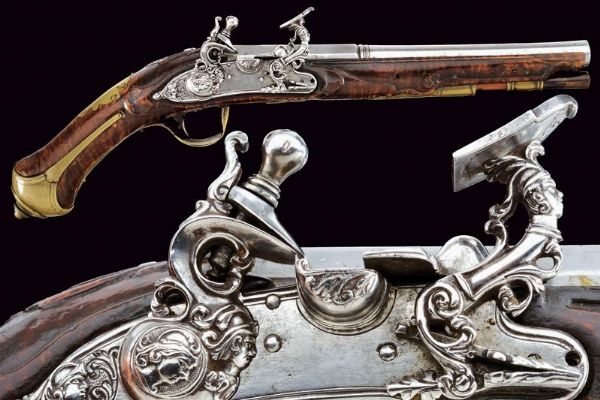 Pistola alla fiorentina con bellissima batteria  - Asta Rare Armi Antiche e Armature da Tutto il Mondo - Associazione Nazionale - Case d'Asta italiane