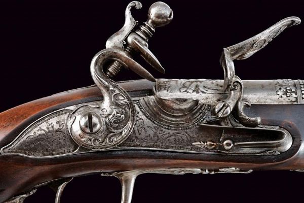 Interessante paio di pistole a pietra focaia con bellissimi fornimenti  - Asta Rare Armi Antiche e Armature da Tutto il Mondo - Associazione Nazionale - Case d'Asta italiane