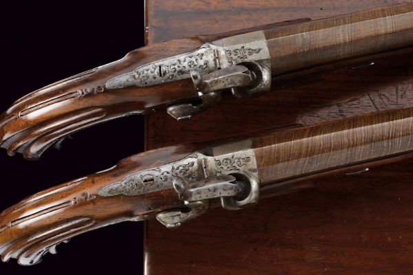Paio di pistole a luminello da tiro in cassetta  - Asta Rare Armi Antiche e Armature da Tutto il Mondo - Associazione Nazionale - Case d'Asta italiane