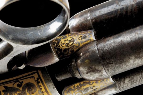 Raro pepperbox revolver a luminello in cassetta  - Asta Rare Armi Antiche e Armature da Tutto il Mondo - Associazione Nazionale - Case d'Asta italiane