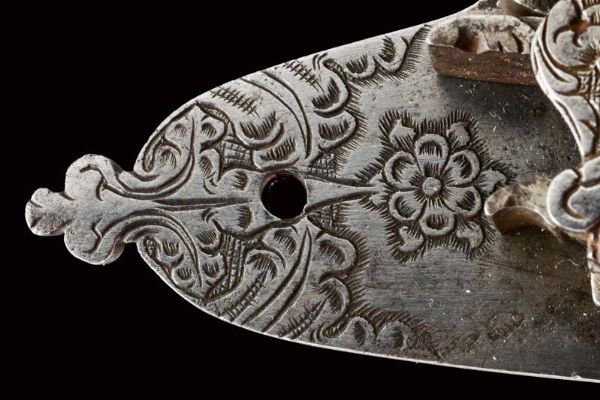 Batteria alla micheletta  - Asta Rare Armi Antiche e Armature da Tutto il Mondo - Associazione Nazionale - Case d'Asta italiane