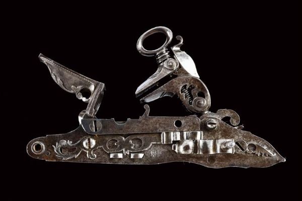 Bella ed elegante batteria alla micheletta  - Asta Rare Armi Antiche e Armature da Tutto il Mondo - Associazione Nazionale - Case d'Asta italiane