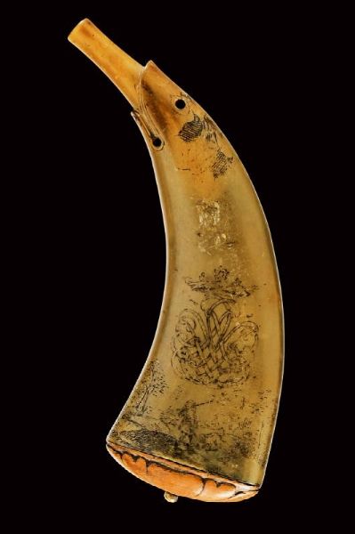 Fiasca da polvere di propriet nobile  - Asta Rare Armi Antiche e Armature da Tutto il Mondo - Associazione Nazionale - Case d'Asta italiane