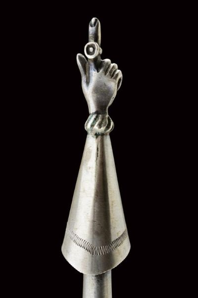 Yad in argento  - Asta Rare Armi Antiche e Armature da Tutto il Mondo - Associazione Nazionale - Case d'Asta italiane