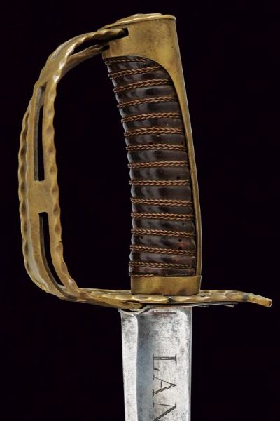 Interessante sciabola a elsa tornante con motto  - Asta Rare Armi Antiche e Armature da Tutto il Mondo - Associazione Nazionale - Case d'Asta italiane