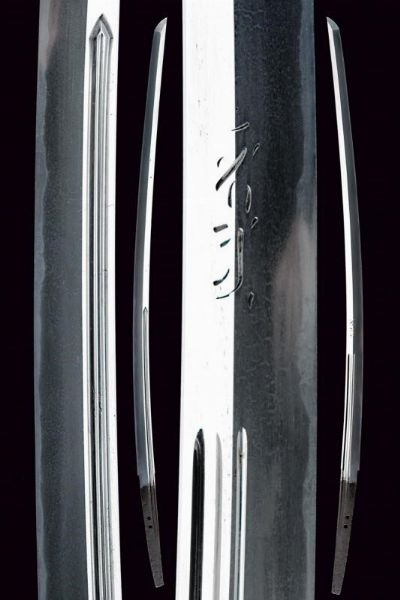 Tachi in shirasaya  - Asta Rare Armi Antiche e Armature da Tutto il Mondo - Associazione Nazionale - Case d'Asta italiane