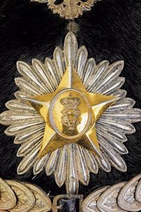 Elmo da generale umbertino convertito per il servizio sotto Vittorio Emanuele III  - Asta Rare Armi Antiche e Armature da Tutto il Mondo - Associazione Nazionale - Case d'Asta italiane