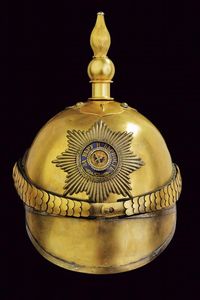 Elmo da servizio per ufficiale del reggimento Garde Du Corps, epoca Marija Fedorovna  - Asta Rare Armi Antiche e Armature da Tutto il Mondo - Associazione Nazionale - Case d'Asta italiane