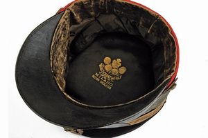 Berretto da tenente colonnello di fanteria della riserva  - Asta Rare Armi Antiche e Armature da Tutto il Mondo - Associazione Nazionale - Case d'Asta italiane