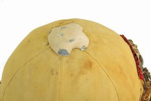 Casco coloniale da ufficiale del 5 reggimento lancieri di Novara  - Asta Rare Armi Antiche e Armature da Tutto il Mondo - Associazione Nazionale - Case d'Asta italiane