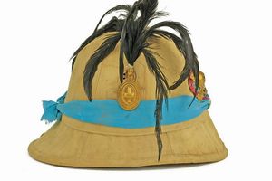 Casco coloniale da ufficiale dei cacciatori d'Africa  - Asta Rare Armi Antiche e Armature da Tutto il Mondo - Associazione Nazionale - Case d'Asta italiane